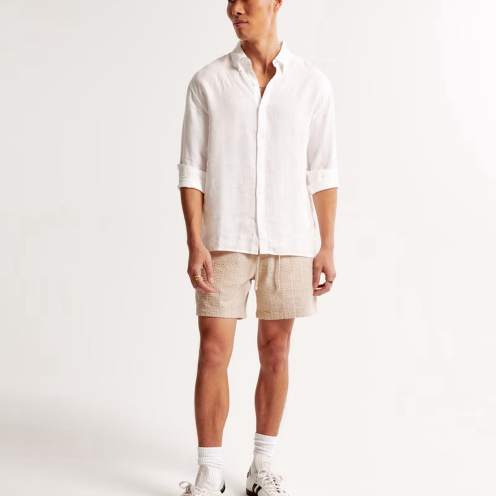 A&F Linen Collection Button Up Shirt
